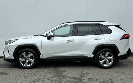 Toyota RAV4, 2021 год, 3 300 000 рублей, 8 фотография