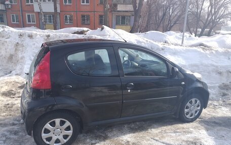 Peugeot 107 I рестайлинг, 2010 год, 250 000 рублей, 3 фотография