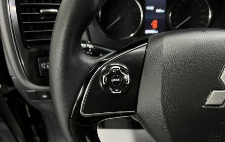 Mitsubishi Outlander III рестайлинг 3, 2016 год, 1 410 000 рублей, 17 фотография