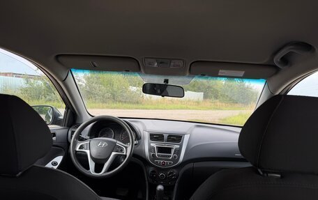 Hyundai Solaris II рестайлинг, 2011 год, 830 000 рублей, 7 фотография