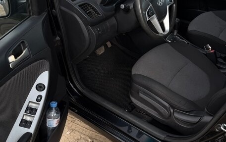 Hyundai Solaris II рестайлинг, 2011 год, 830 000 рублей, 3 фотография
