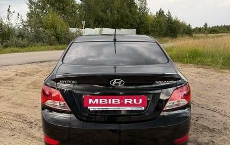 Hyundai Solaris II рестайлинг, 2011 год, 830 000 рублей, 12 фотография