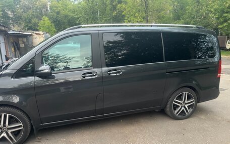 Mercedes-Benz V-Класс, 2019 год, 5 150 000 рублей, 2 фотография
