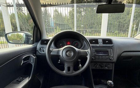 Volkswagen Polo VI (EU Market), 2013 год, 849 000 рублей, 11 фотография