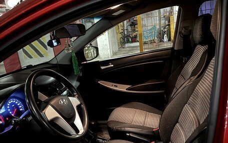 Hyundai Solaris II рестайлинг, 2012 год, 610 000 рублей, 8 фотография