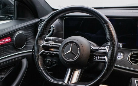 Mercedes-Benz E-Класс, 2021 год, 3 997 000 рублей, 15 фотография