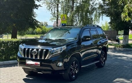 Toyota Land Cruiser Prado 150 рестайлинг 2, 2013 год, 3 350 000 рублей, 1 фотография