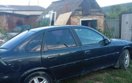 Opel Vectra B рестайлинг, 1997 год, 350 000 рублей, 2 фотография