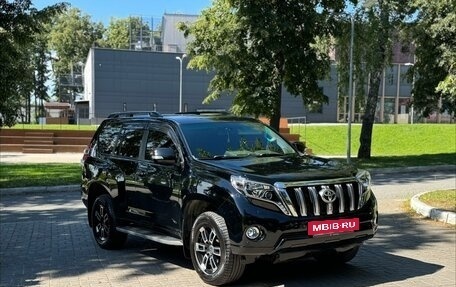 Toyota Land Cruiser Prado 150 рестайлинг 2, 2013 год, 3 350 000 рублей, 3 фотография