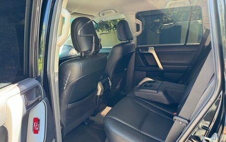 Toyota Land Cruiser Prado 150 рестайлинг 2, 2013 год, 3 350 000 рублей, 10 фотография