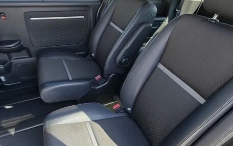 Honda Stepwgn IV, 2021 год, 2 350 000 рублей, 16 фотография
