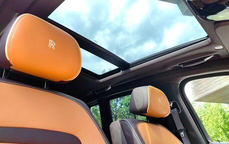 Rolls-Royce Cullinan, 2020 год, 32 000 000 рублей, 17 фотография