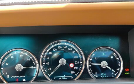 Rolls-Royce Cullinan, 2020 год, 32 000 000 рублей, 18 фотография