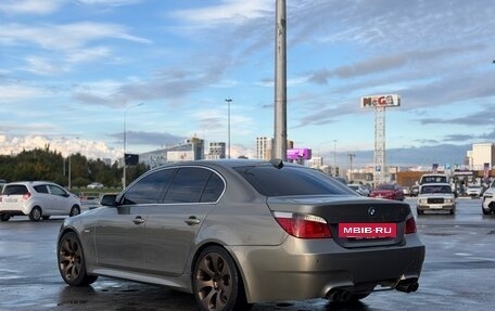 BMW 5 серия, 2005 год, 1 350 000 рублей, 4 фотография