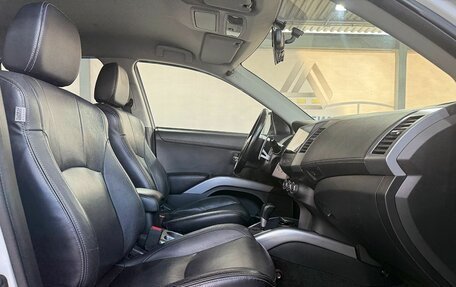 Mitsubishi Outlander III рестайлинг 3, 2010 год, 1 300 000 рублей, 11 фотография