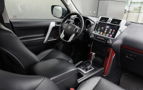 Toyota Land Cruiser Prado 150 рестайлинг 2, 2016 год, 3 697 000 рублей, 10 фотография