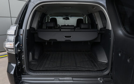 Toyota Land Cruiser Prado 150 рестайлинг 2, 2016 год, 3 697 000 рублей, 9 фотография