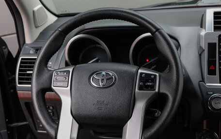 Toyota Land Cruiser Prado 150 рестайлинг 2, 2016 год, 3 697 000 рублей, 17 фотография