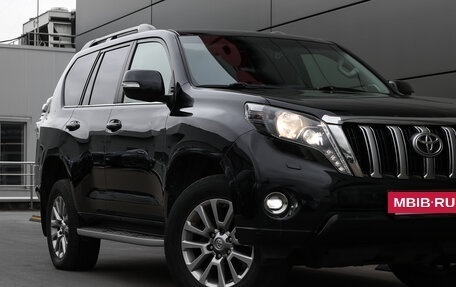 Toyota Land Cruiser Prado 150 рестайлинг 2, 2016 год, 3 697 000 рублей, 21 фотография
