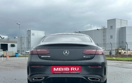 Mercedes-Benz E-Класс, 2019 год, 5 375 000 рублей, 4 фотография