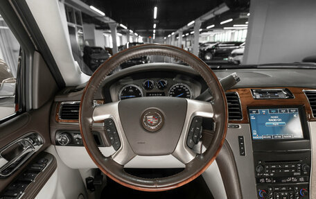 Cadillac Escalade III, 2011 год, 2 490 000 рублей, 11 фотография