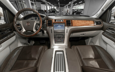 Cadillac Escalade III, 2011 год, 2 490 000 рублей, 8 фотография