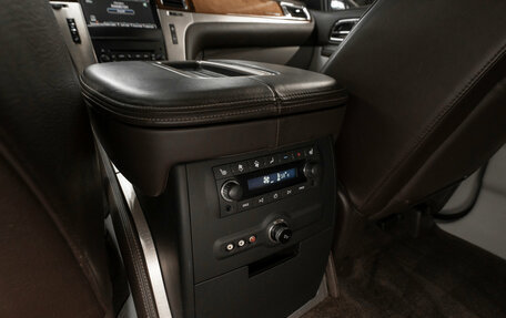 Cadillac Escalade III, 2011 год, 2 490 000 рублей, 15 фотография