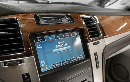 Cadillac Escalade III, 2011 год, 2 490 000 рублей, 24 фотография