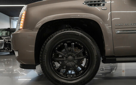 Cadillac Escalade III, 2011 год, 2 490 000 рублей, 30 фотография