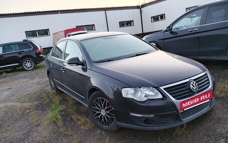 Volkswagen Passat B6, 2006 год, 325 000 рублей, 2 фотография