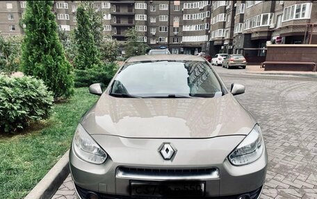 Renault Fluence I, 2010 год, 670 000 рублей, 1 фотография