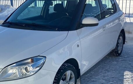 Skoda Fabia II, 2013 год, 650 000 рублей, 1 фотография