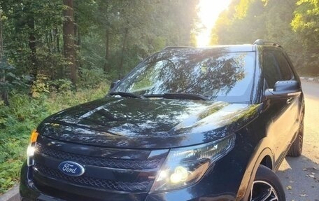 Ford Explorer VI, 2013 год, 1 400 000 рублей, 2 фотография