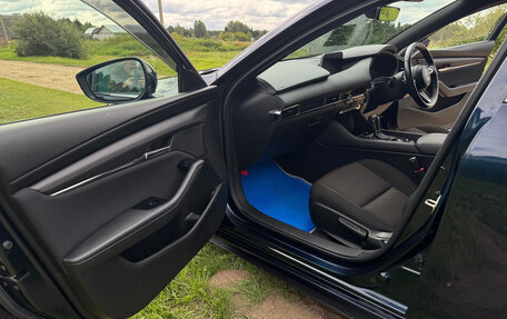 Mazda 3, 2021 год, 2 055 000 рублей, 14 фотография