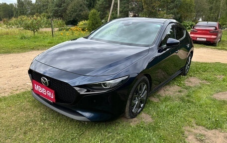 Mazda 3, 2021 год, 2 055 000 рублей, 15 фотография