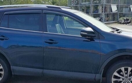Toyota RAV4, 2018 год, 3 050 000 рублей, 2 фотография