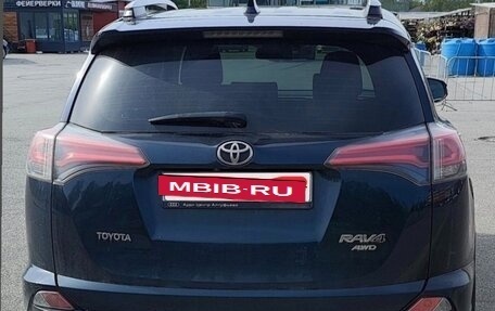 Toyota RAV4, 2018 год, 3 050 000 рублей, 3 фотография