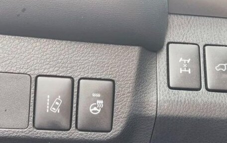 Toyota RAV4, 2018 год, 3 050 000 рублей, 6 фотография