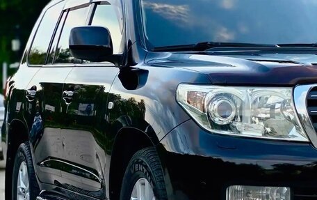 Toyota Land Cruiser 200, 2008 год, 2 490 000 рублей, 13 фотография