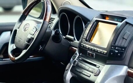 Toyota Land Cruiser 200, 2008 год, 2 490 000 рублей, 29 фотография