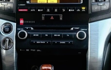 Toyota Land Cruiser 200, 2008 год, 2 490 000 рублей, 31 фотография