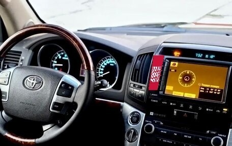 Toyota Land Cruiser 200, 2008 год, 2 490 000 рублей, 33 фотография