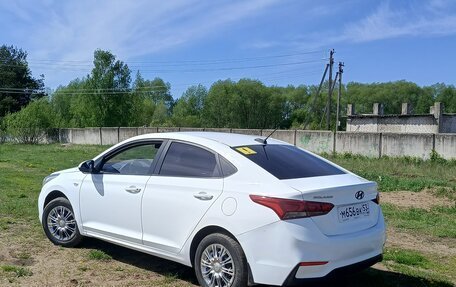 Hyundai Solaris II рестайлинг, 2017 год, 780 000 рублей, 2 фотография