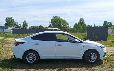 Hyundai Solaris II рестайлинг, 2017 год, 780 000 рублей, 5 фотография