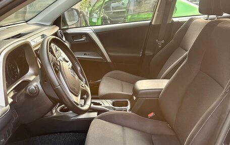 Toyota RAV4, 2019 год, 2 500 000 рублей, 7 фотография