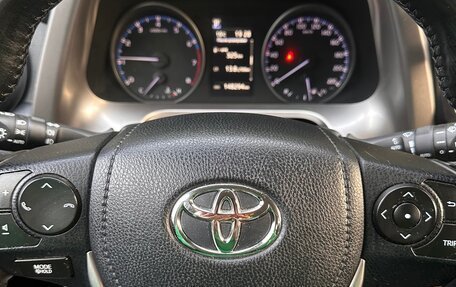 Toyota RAV4, 2019 год, 2 500 000 рублей, 5 фотография