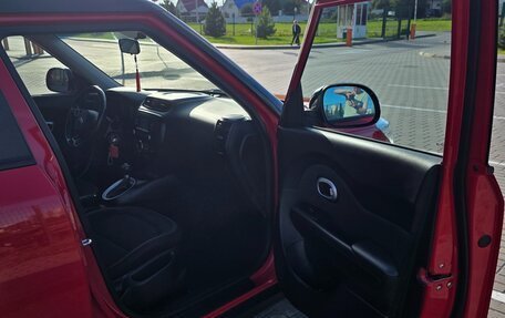 KIA Soul II рестайлинг, 2016 год, 1 300 000 рублей, 20 фотография