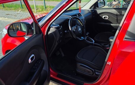 KIA Soul II рестайлинг, 2016 год, 1 300 000 рублей, 18 фотография