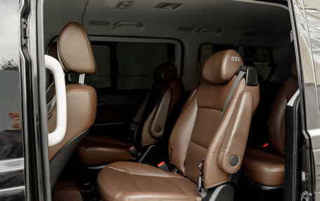 Hyundai Grand Starex Grand Starex I рестайлинг 2, 2020 год, 2 890 000 рублей, 28 фотография