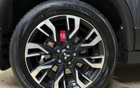 Mitsubishi Outlander III рестайлинг 3, 2022 год, 2 629 777 рублей, 13 фотография